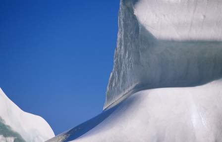 vista widescreen wallpaper. Iceberg Widescreen Wallpaper