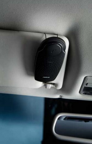 THE IN-CAR BLUETOOTH(R) SPEAKERPHONE JABRA SP200